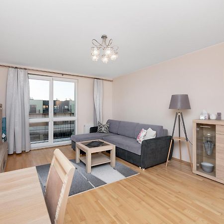 Cozy Corner: Apartment With Wifi And Private Balcony Вроцлав Екстериор снимка